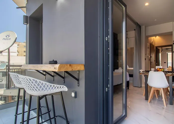 Urban Luxury Apt In Chania Centre